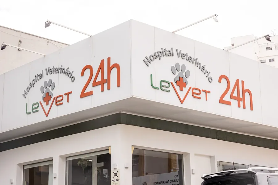 Fachada do HV Levet, na R. Castro Alves, 776, Batel, Curitiba